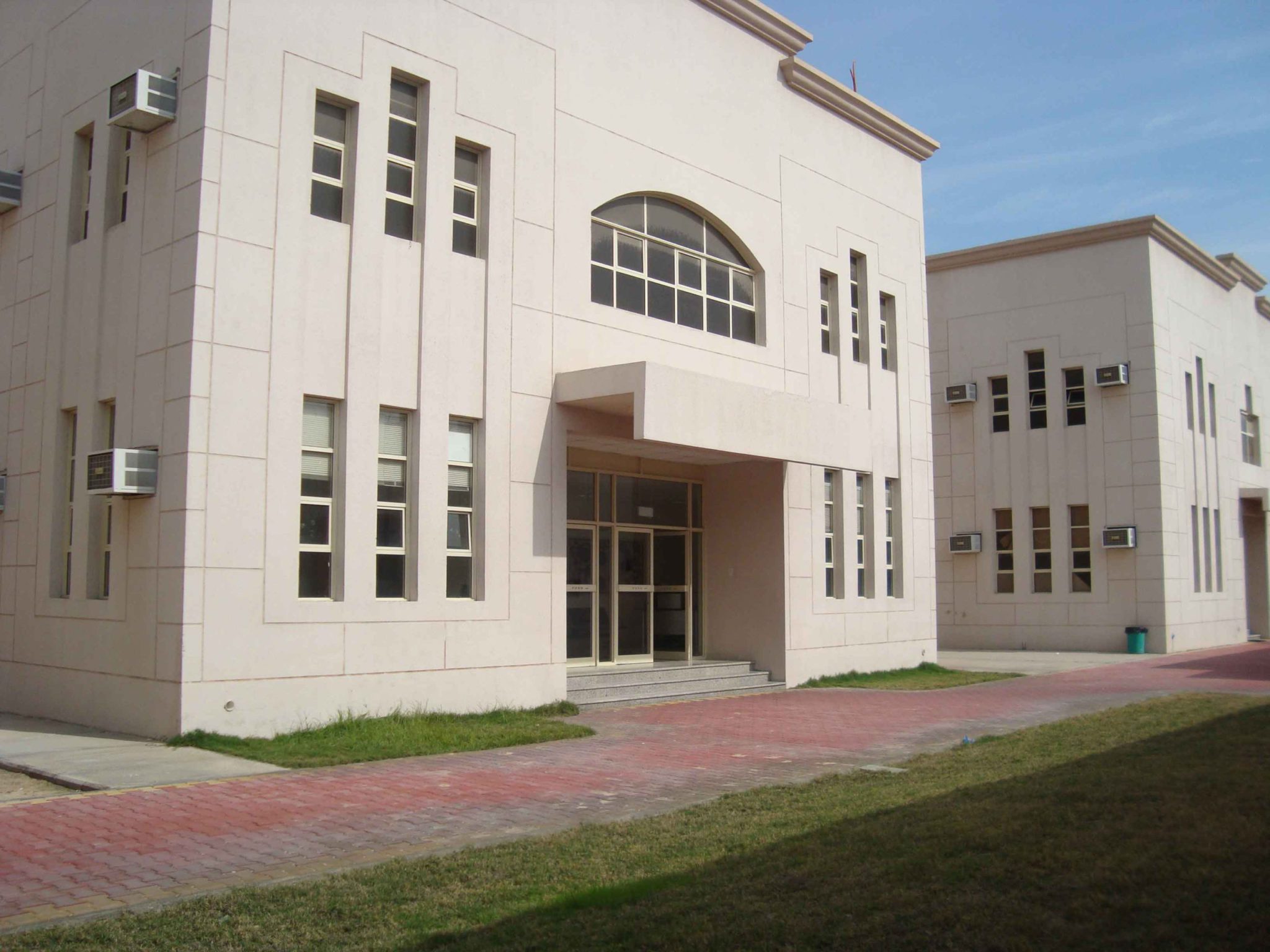 مدارس-الاعتصام-ورياض-الاحسان-الاهلية-الرئيسية-scaled